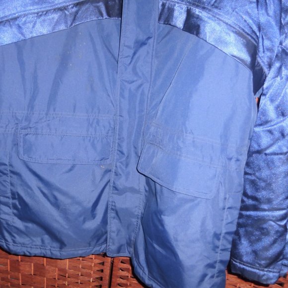 ST2  XXL TORONTO MAPLE LEAFS Men's Puma Jacket NHL Jacket Windbreaker Men's Coat - Picture 3 of 10